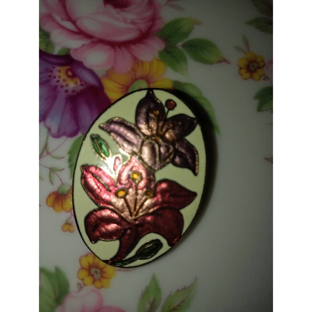 Vintage Fish & Crown gold cloisonné oval flower Gold tone enamel floral Brooch